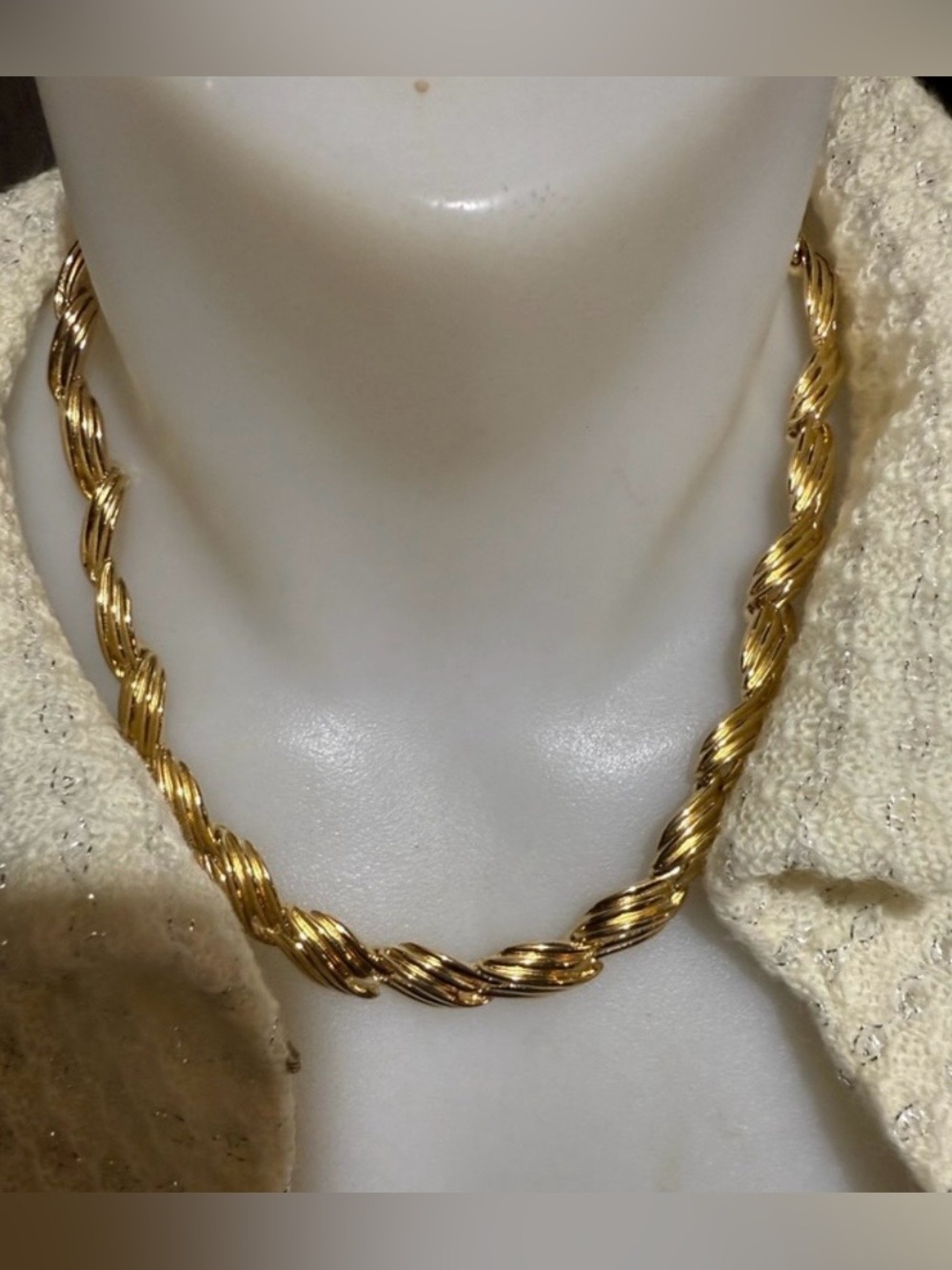 Vintage Trifari Gold Twisted Rope Necklace NWT